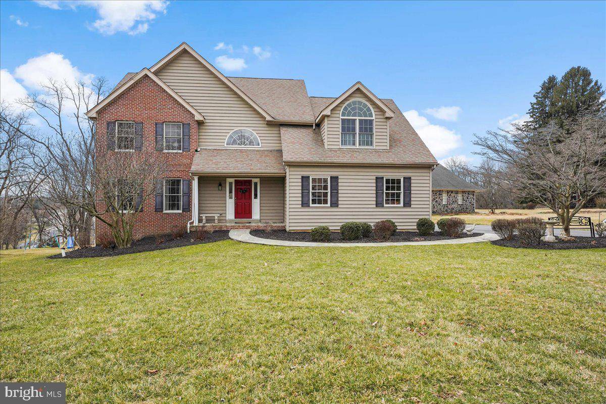 Broomall, PA 19008,12 TALL TREE CIR