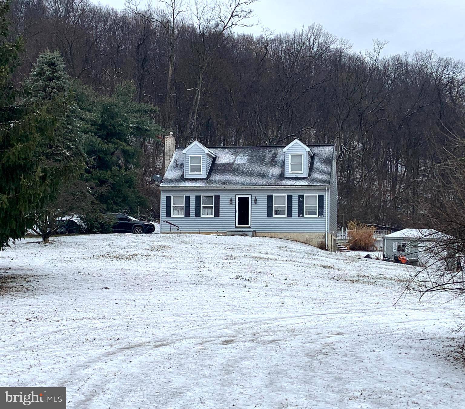 Mifflintown, PA 17059,42 DANIEL DR