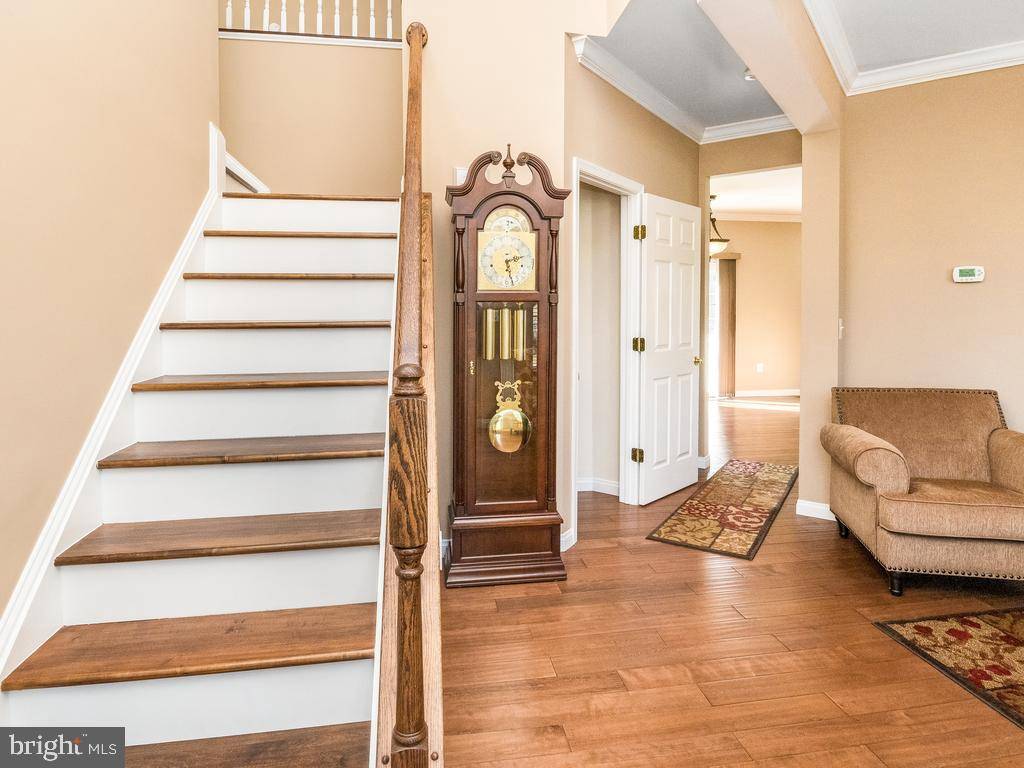 Woodbridge, VA 22193,15304 COMMITMENT CT