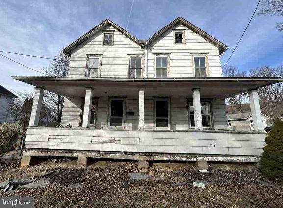 Wind Gap, PA 18091,38 WATER ST