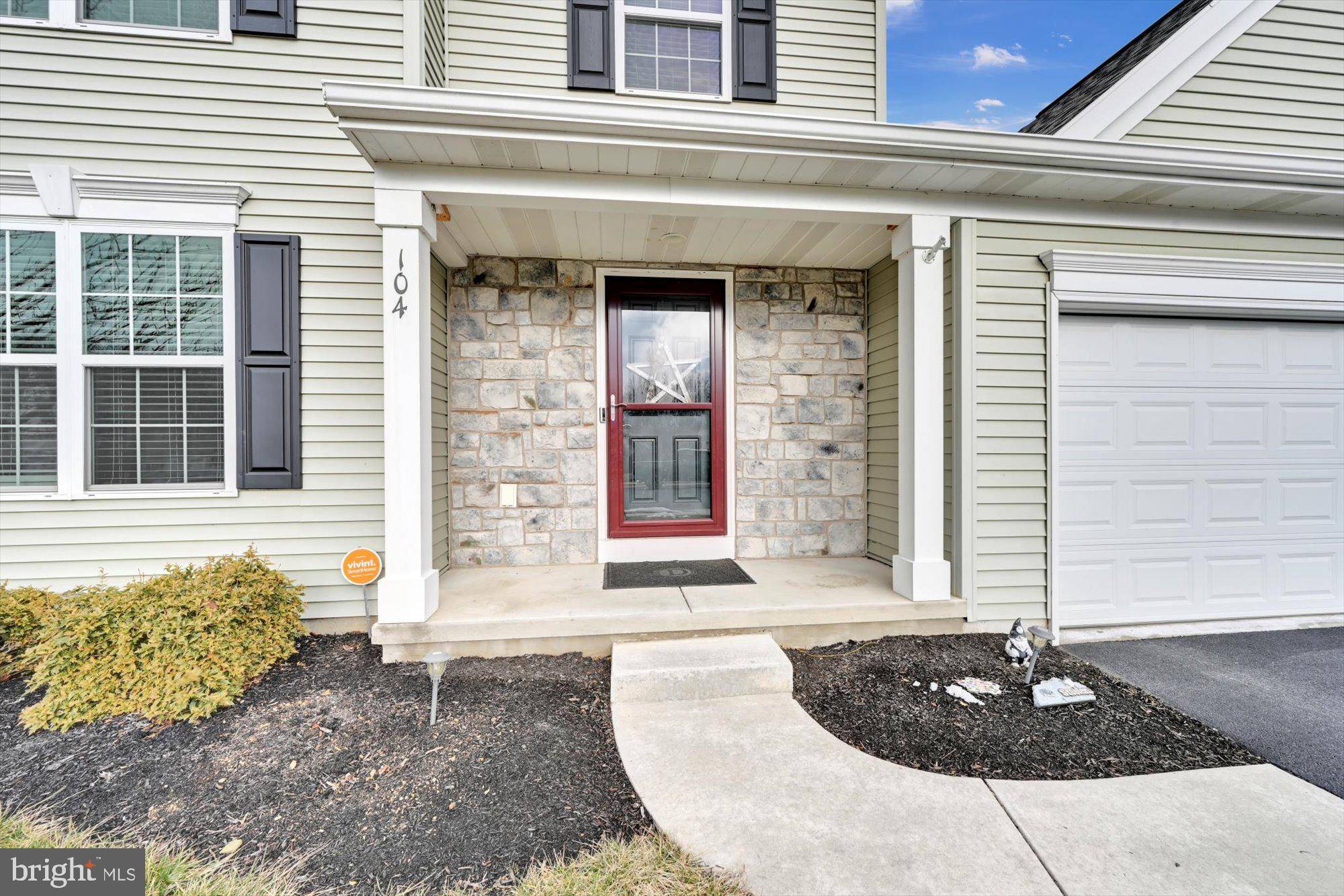 Myerstown, PA 17067,104 OAKEN WAY