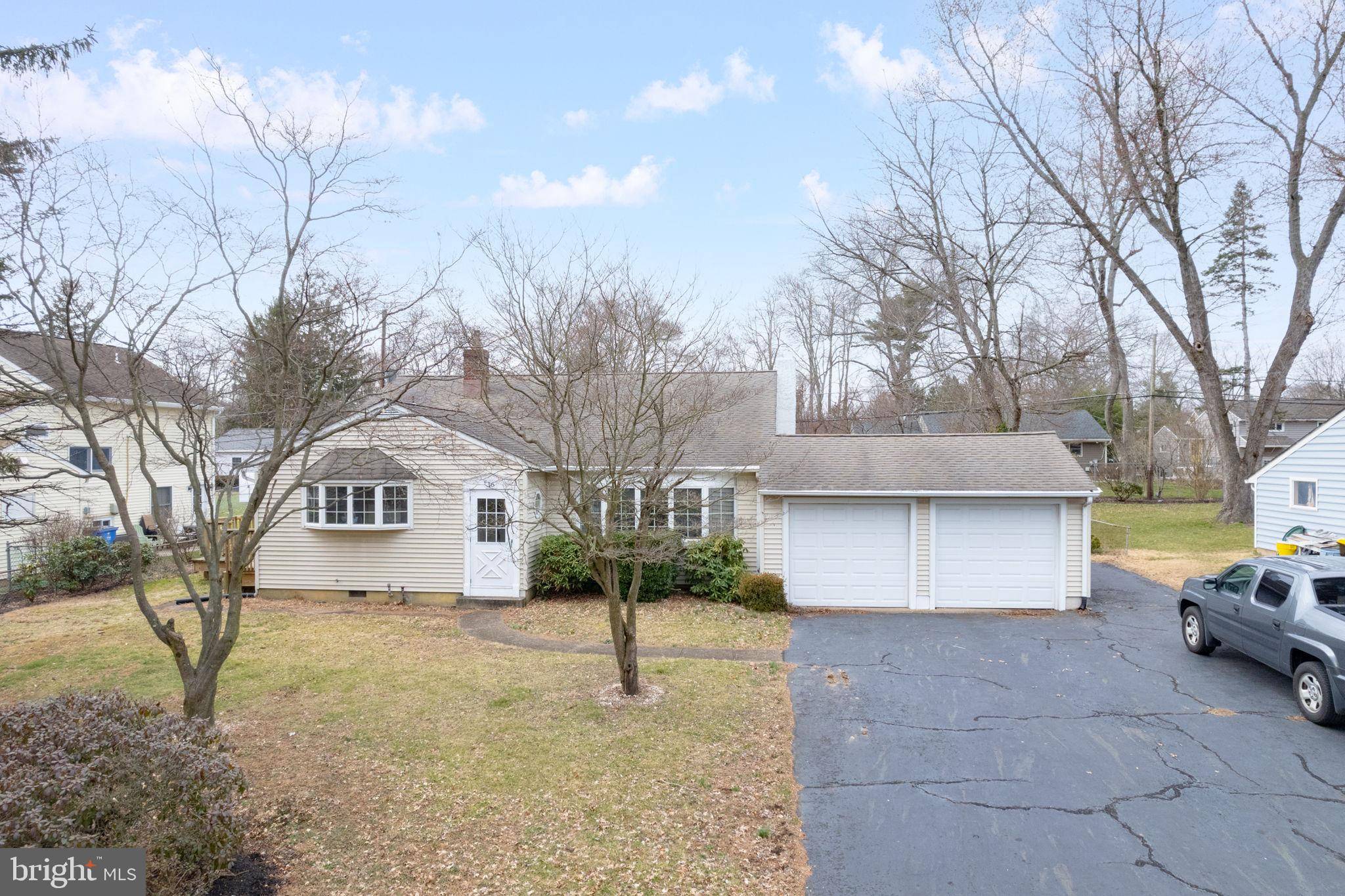 Yardley, PA 19067,16 RIVERDALE RD