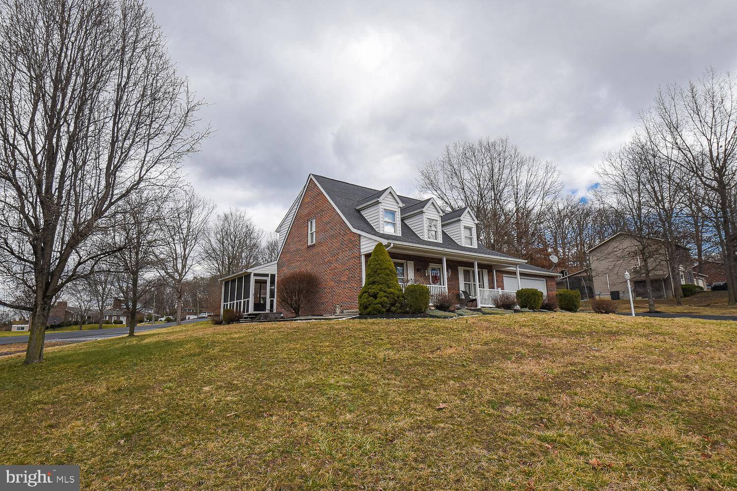 Fort Ashby, WV 26719,476 LEON DR