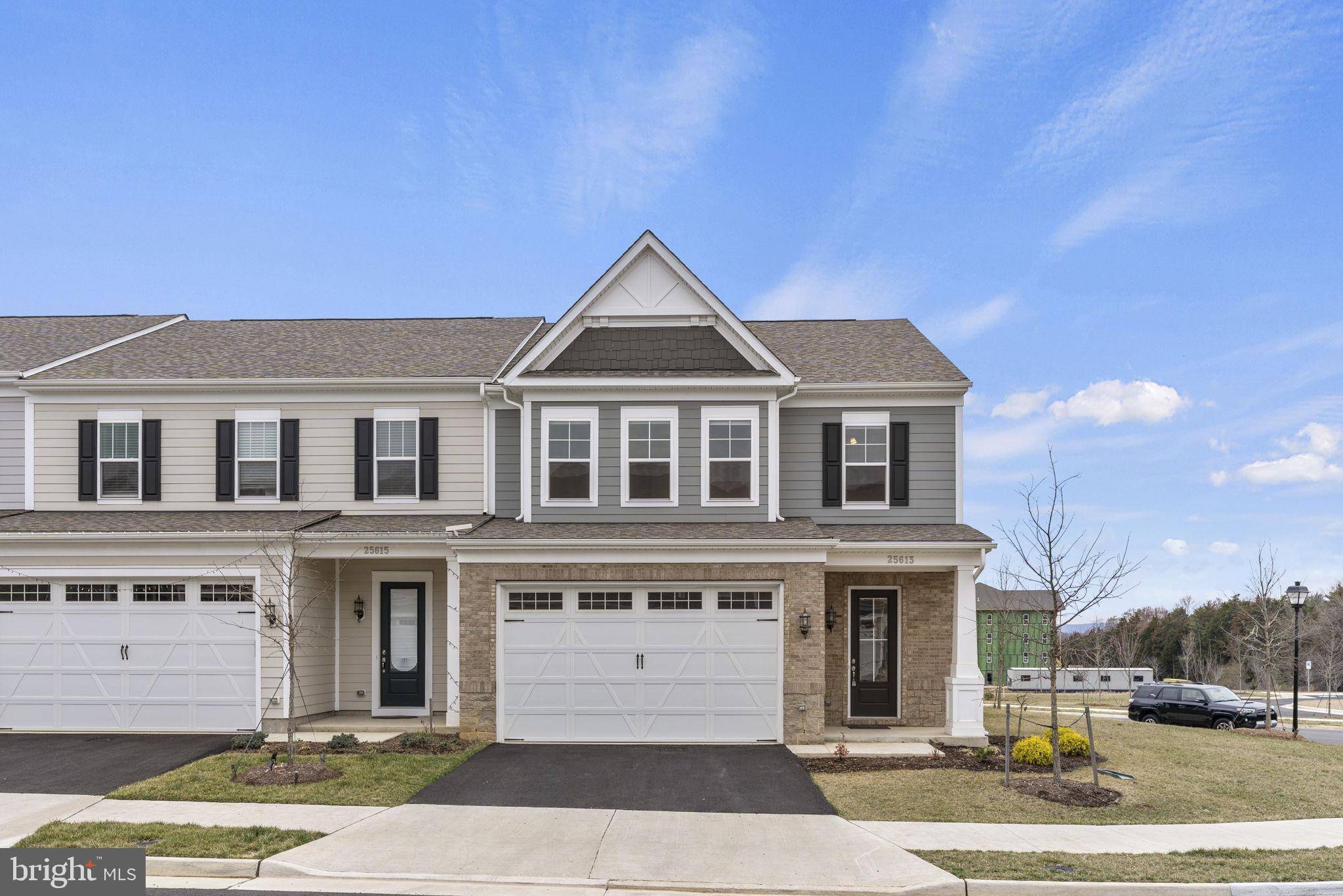 Chantilly, VA 20152,25613 PRESTON PARK TER