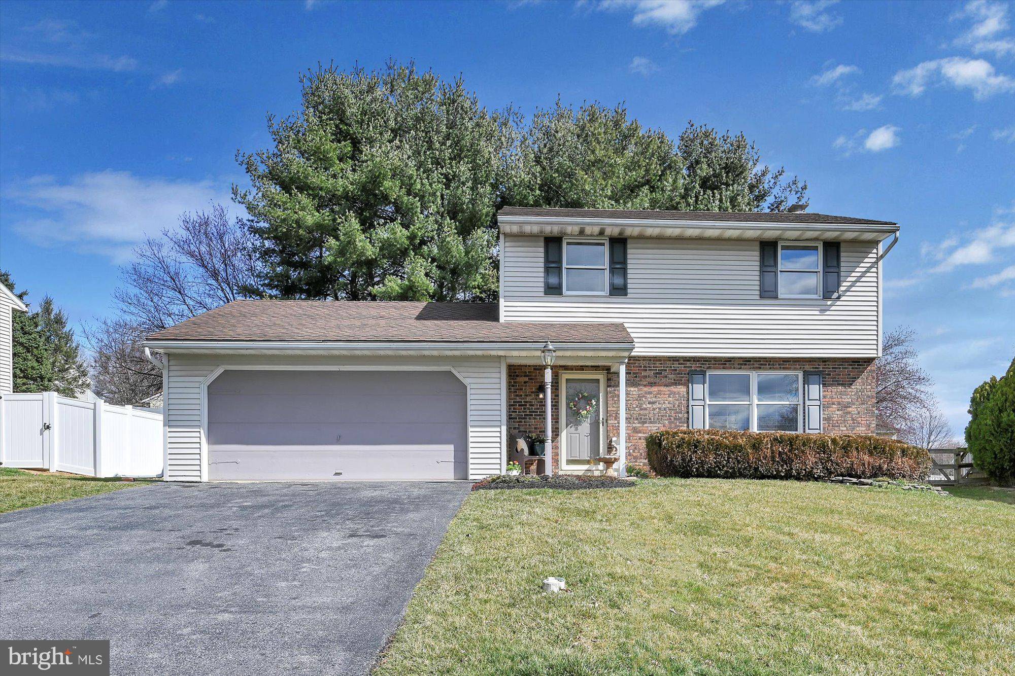 Lancaster, PA 17601,331 BARBERRY DR