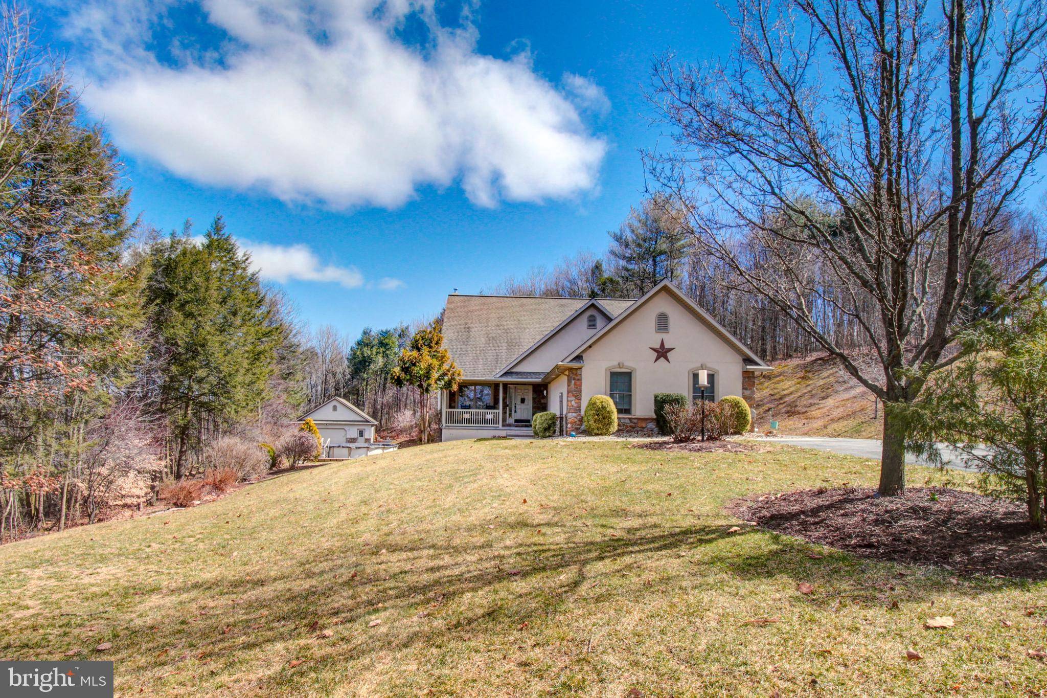 Pine Grove, PA 17963,67 LOUCK RD