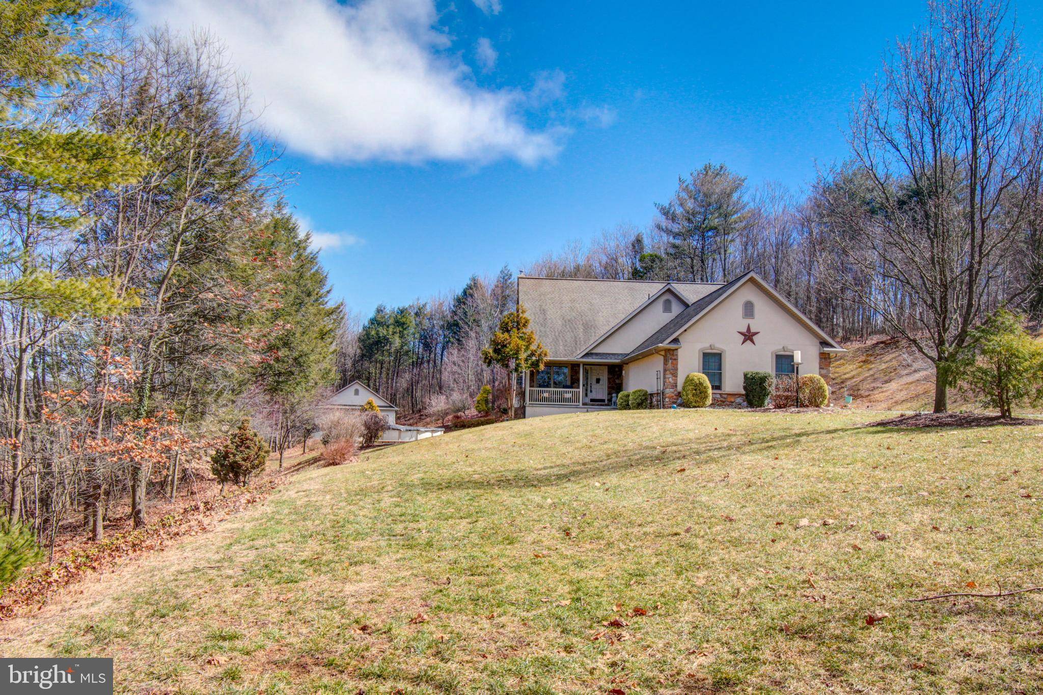 Pine Grove, PA 17963,67 LOUCK RD