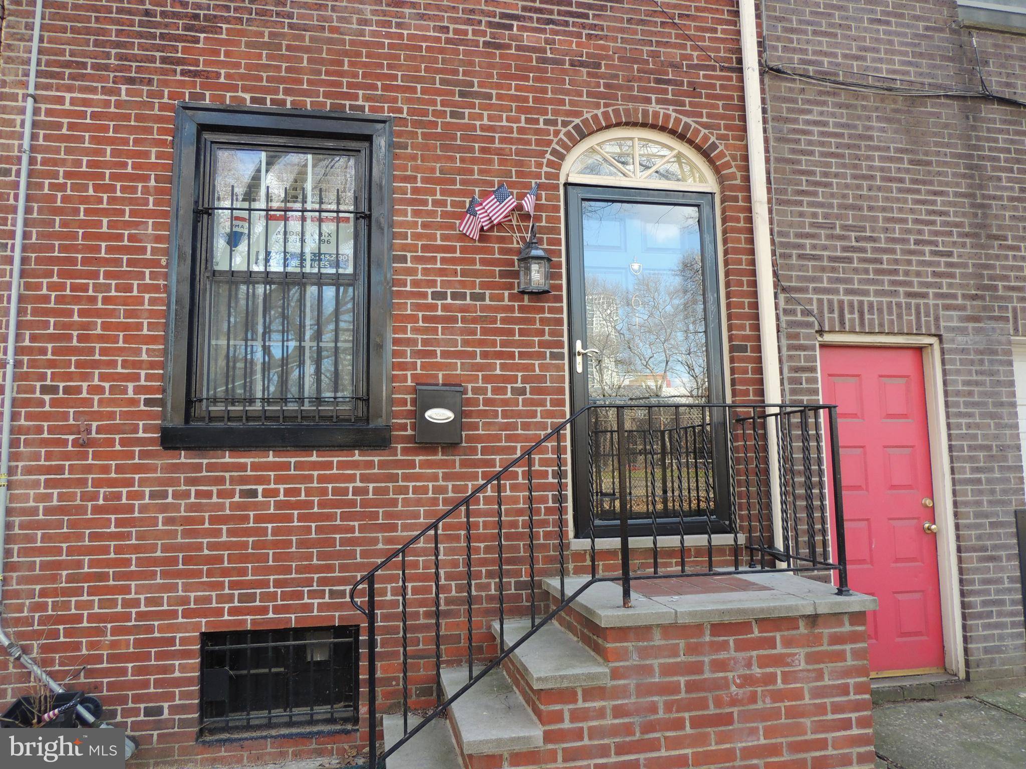 Philadelphia, PA 19147,618 RODMAN ST