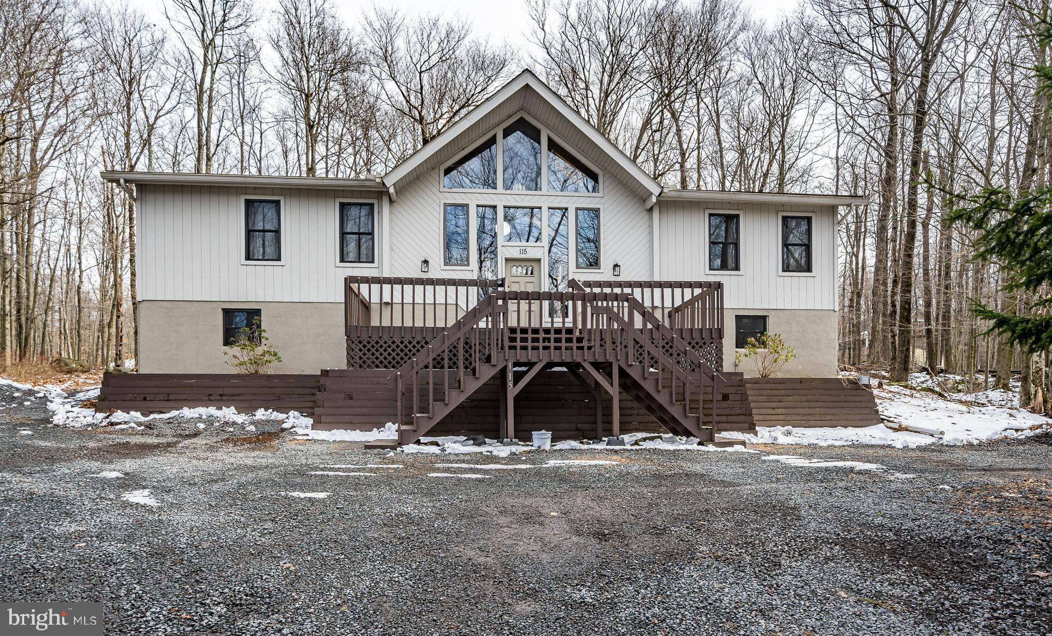 Pocono Lake, PA 18347,115 FAWN RD