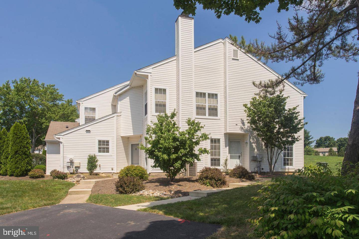 Southampton, PA 18966,40 BANBURY CT