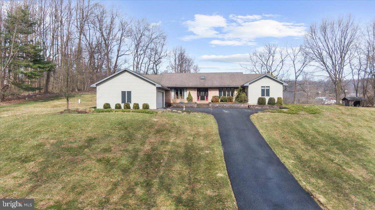 Mohnton, PA 19540,37 HOSCHAAR RD