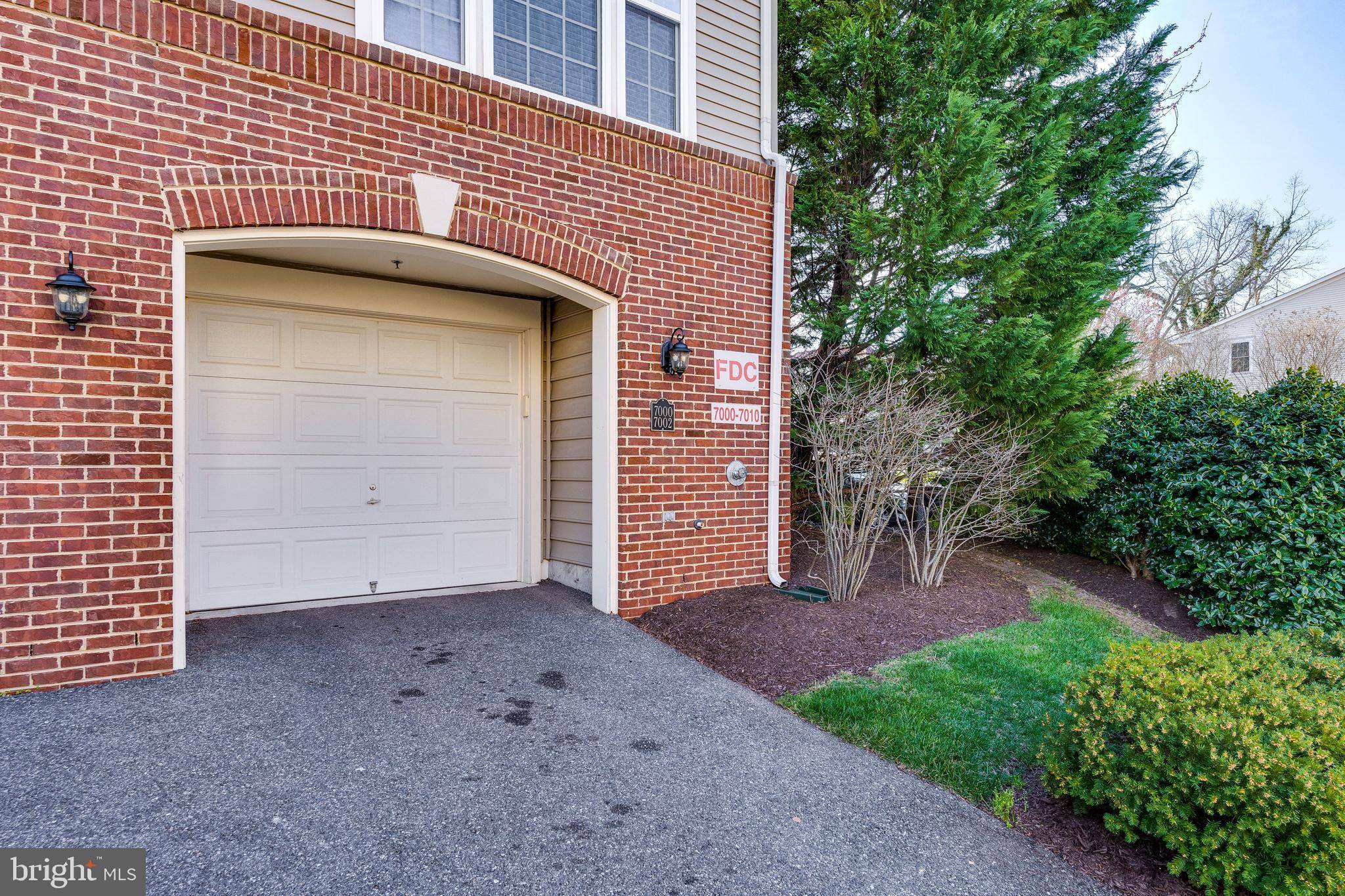 Alexandria, VA 22306,7000 HUNTLEY RUN PL #148