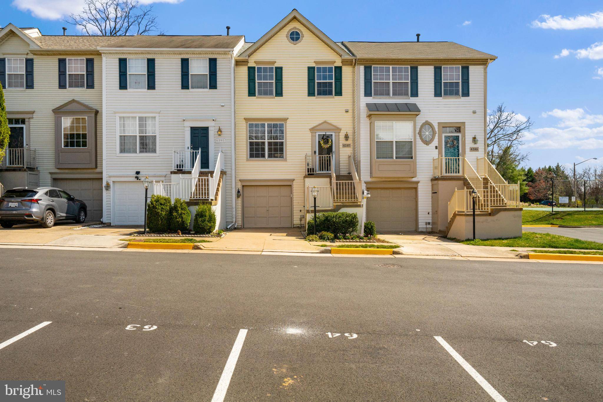 Centreville, VA 20121,6397 SAINT TIMOTHYS LN