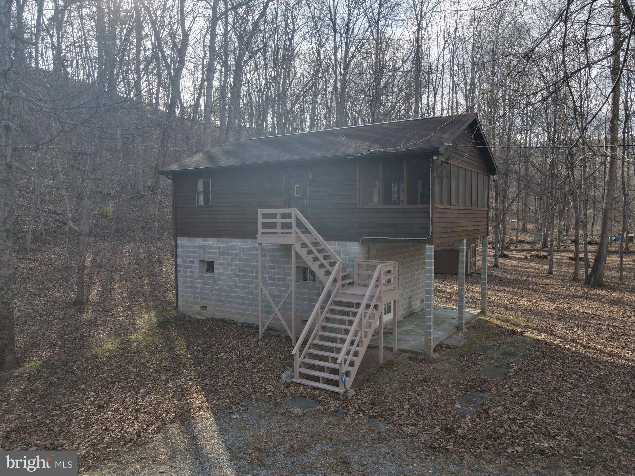 Paw Paw, WV 25434,1359 KILGORE RD