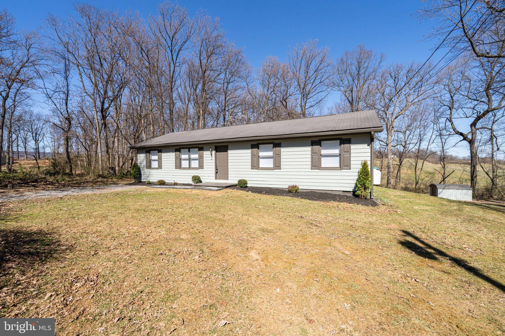 Bunker Hill, WV 25413,42 END RD