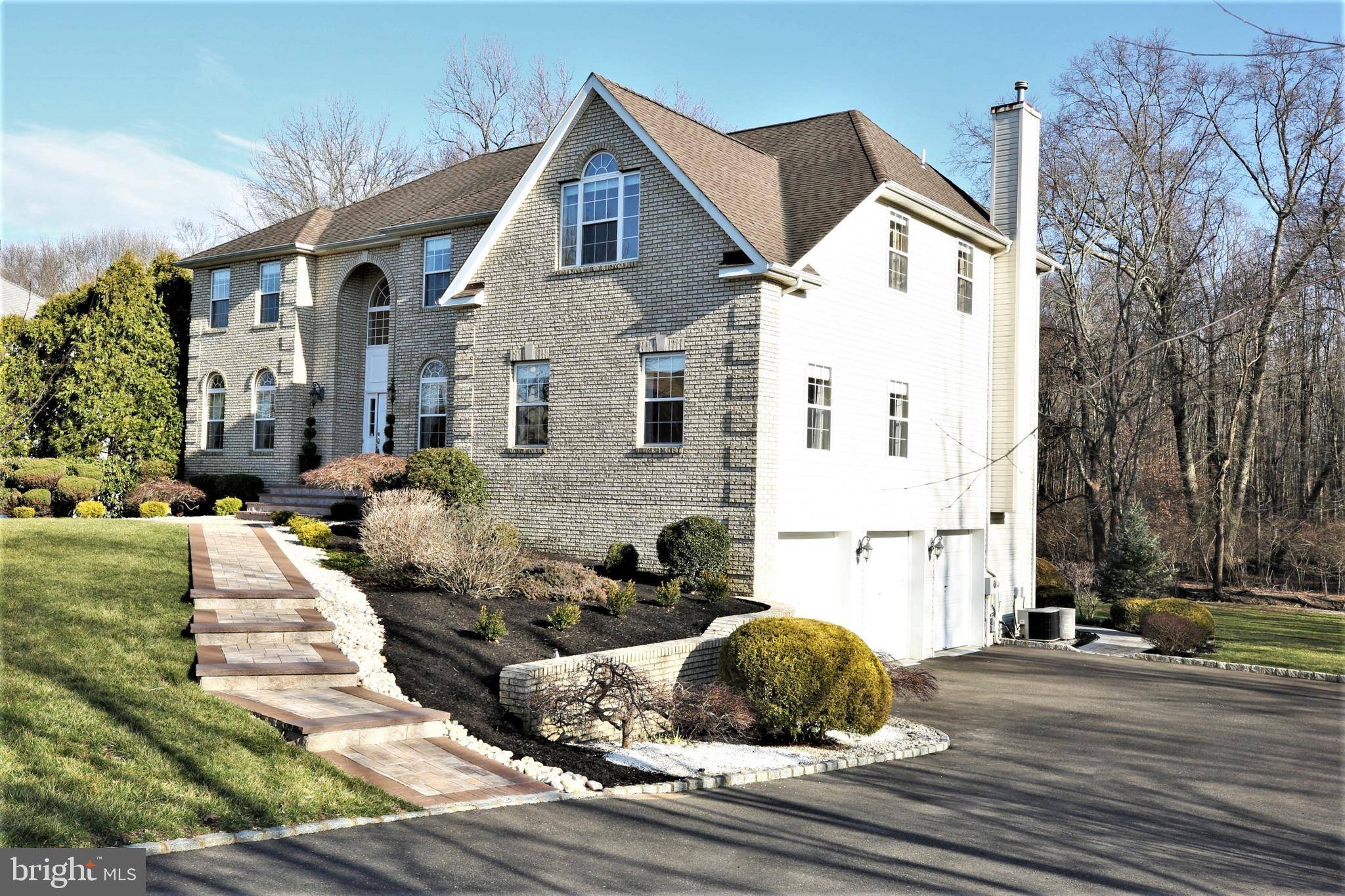 Monroe Township, NJ 08831,10 CARLY CT