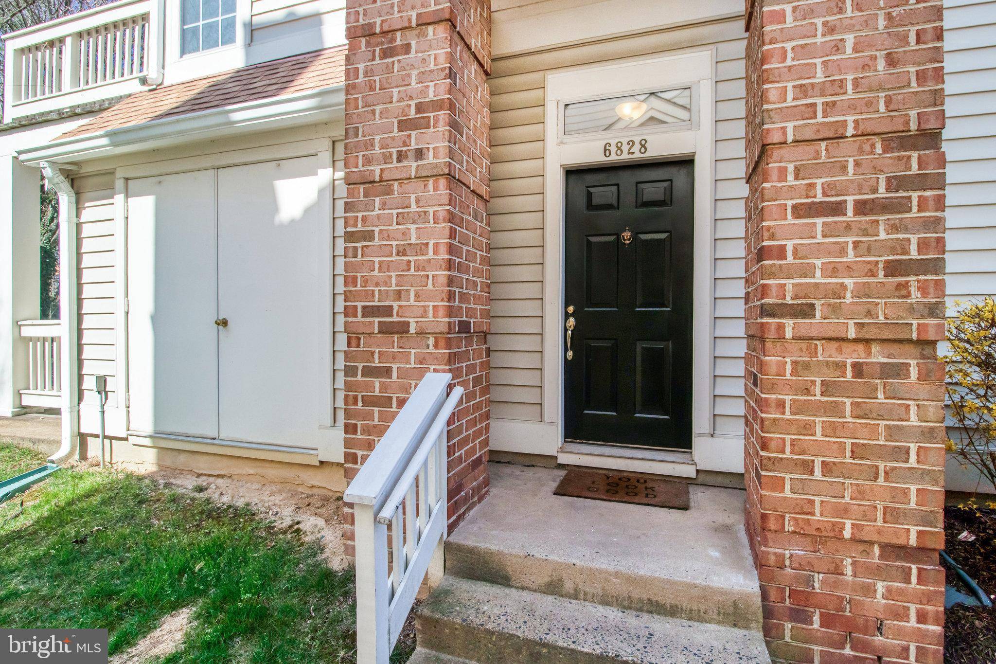 Alexandria, VA 22315,6828 BRINDLE HEATH WAY #250