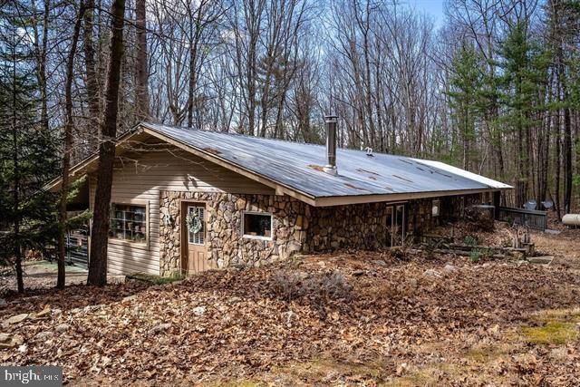 Luray, VA 22835,695 PINEY MOUNTAIN RD