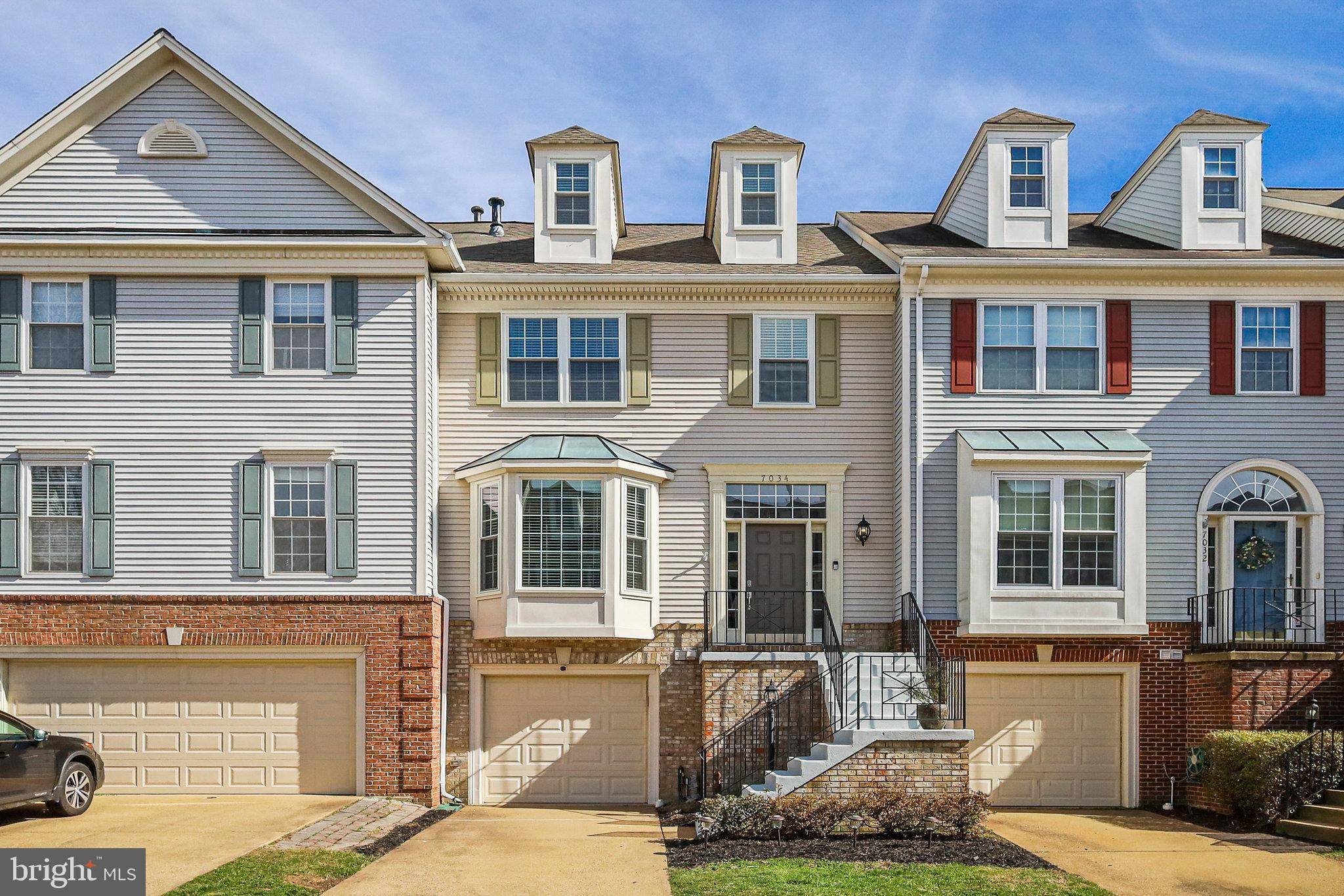 Alexandria, VA 22315,7034 KINGS MANOR DR