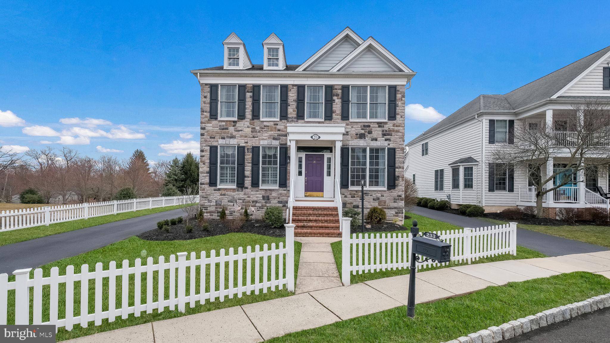 Chalfont, PA 18914,233 CAMBRIDGE PL