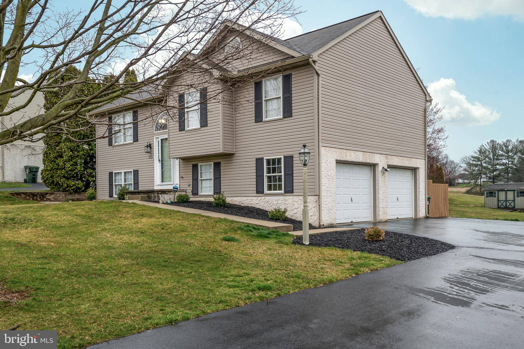 Manheim, PA 17545,633 MALLARD DR