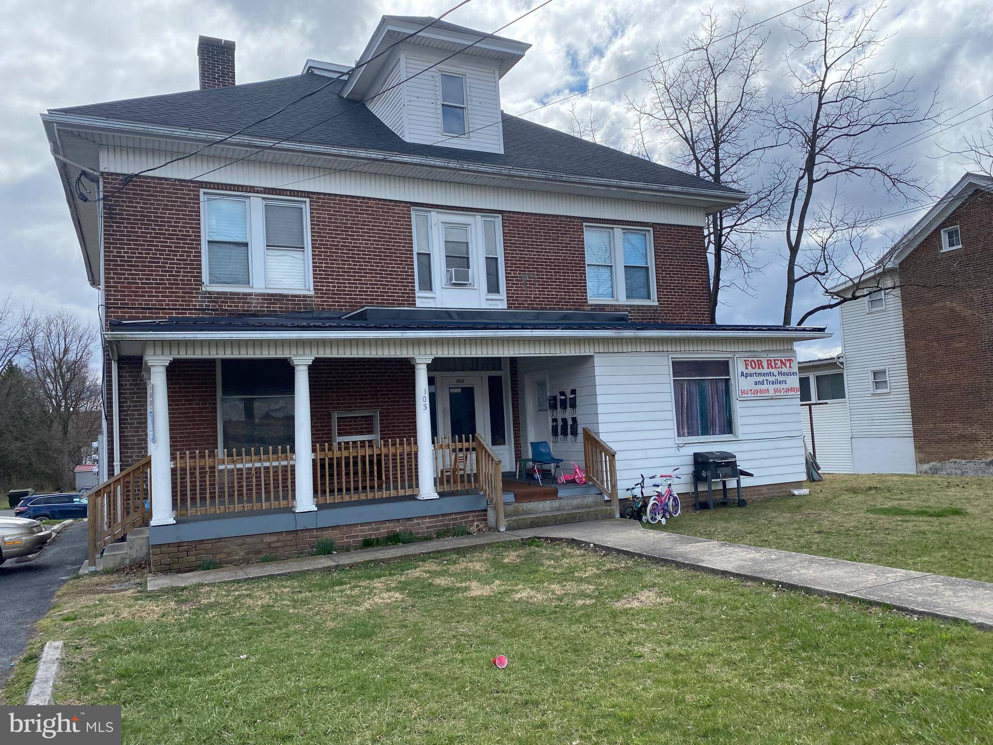 Petersburg, WV 26847,103 VIRGINIA AVE #1-5