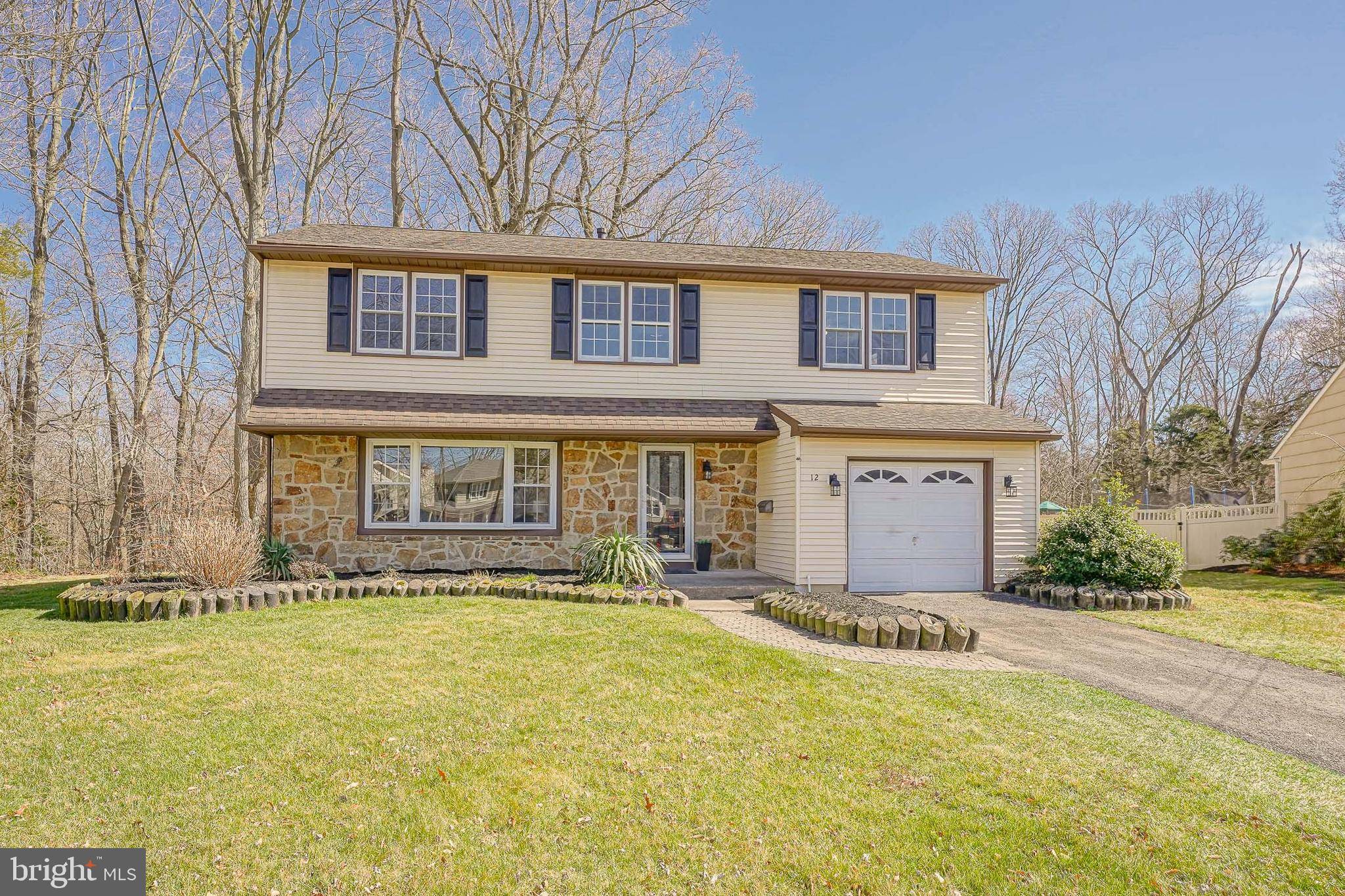 Blackwood, NJ 08012,12 DEER CT