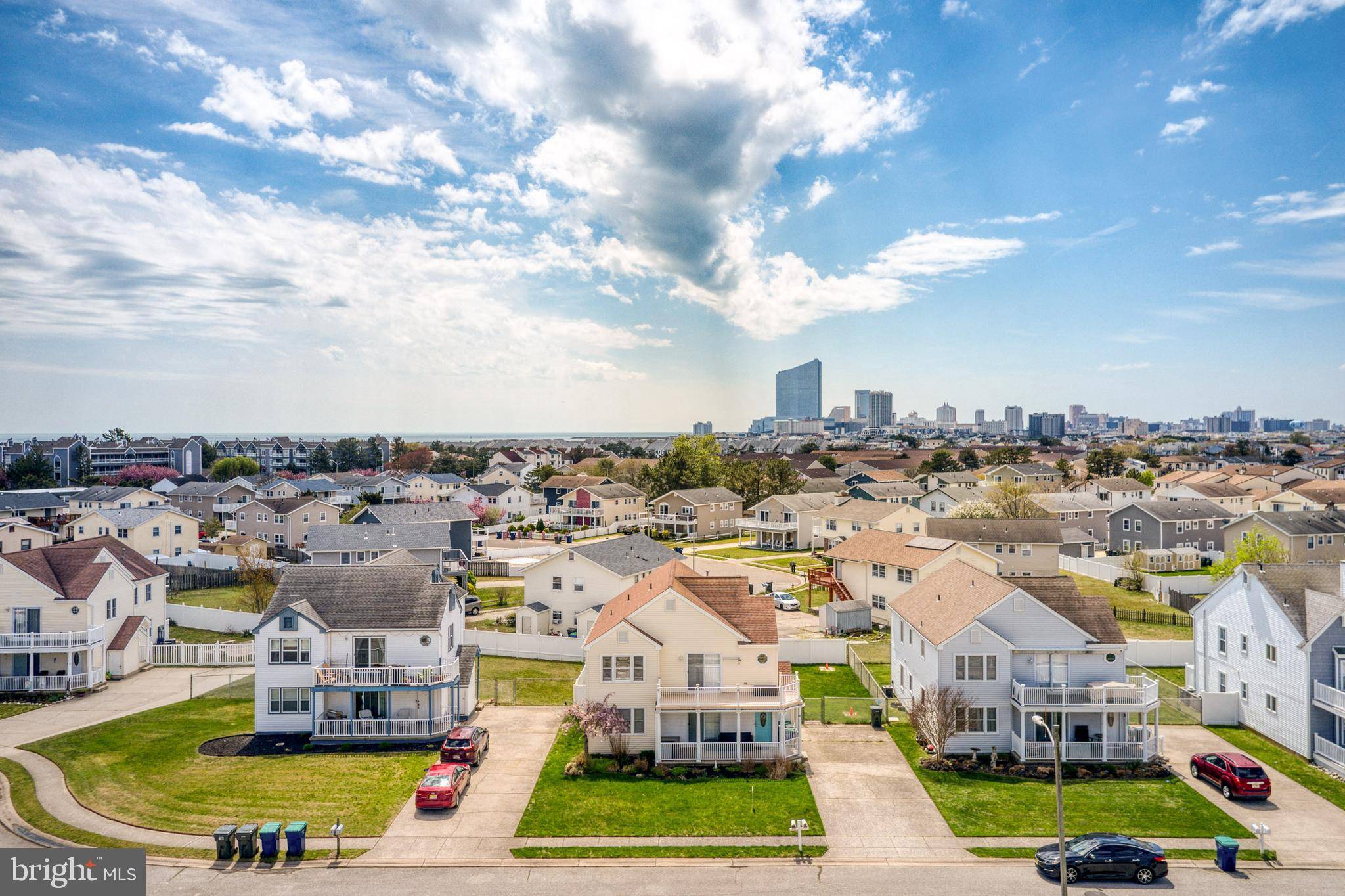 Brigantine, NJ 08203,4 LIGHTHOUSE COVE UNIT B