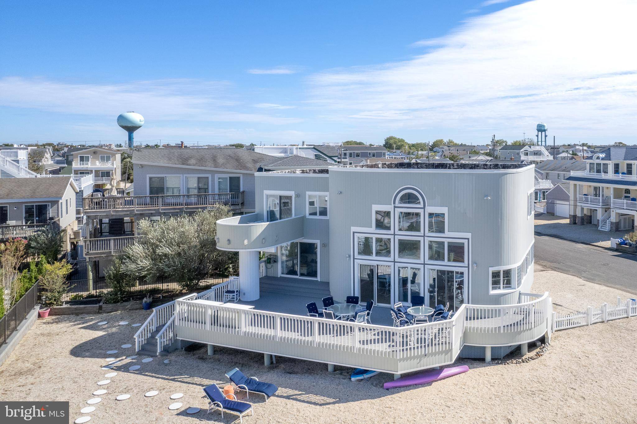 Surf City, NJ 08008,317 N 13TH ST