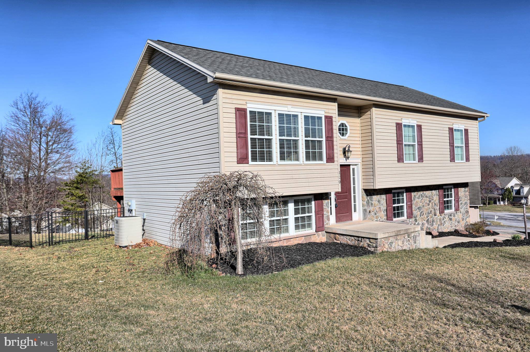 Etters, PA 17319,120 SCARLET OAK DR