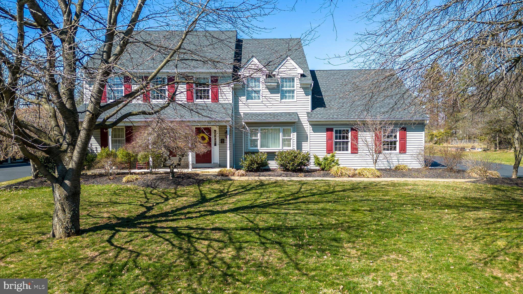 Sellersville, PA 18960,107 OAK DR