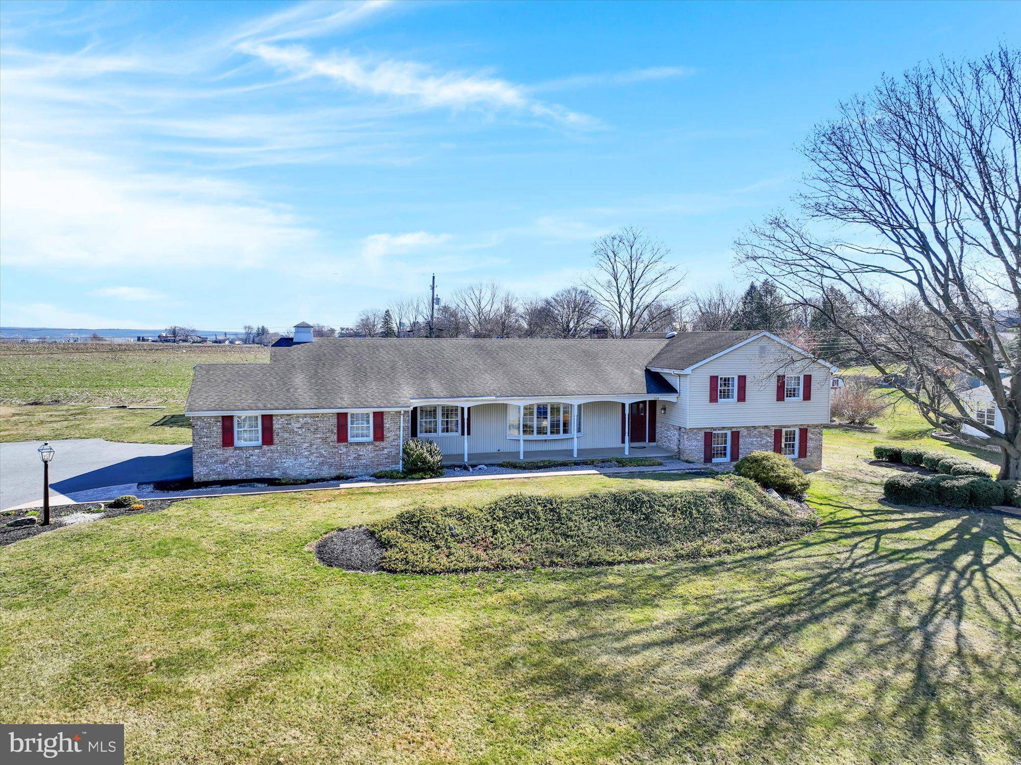 New Holland, PA 17557,114 CRESTVIEW AVE