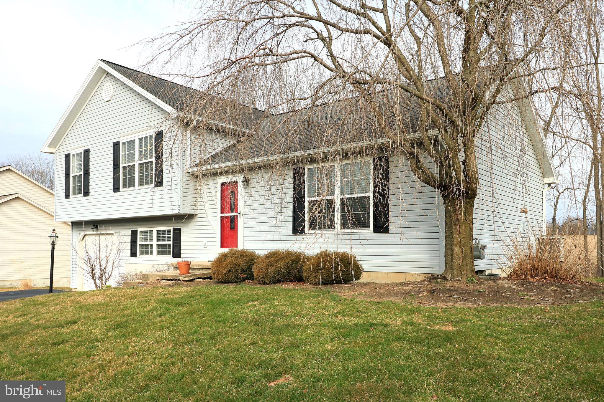 Pleasant Gap, PA 16823,132 STEEPLECHASE DR