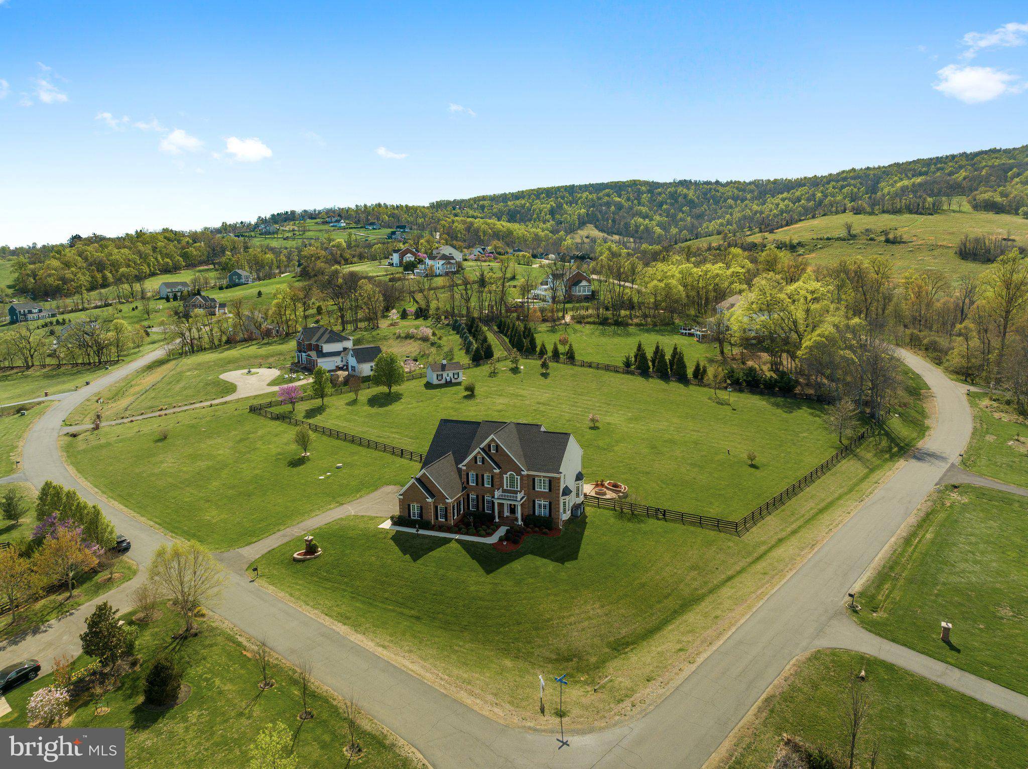 Round Hill, VA 20141,15993 FLAGSTONE CT