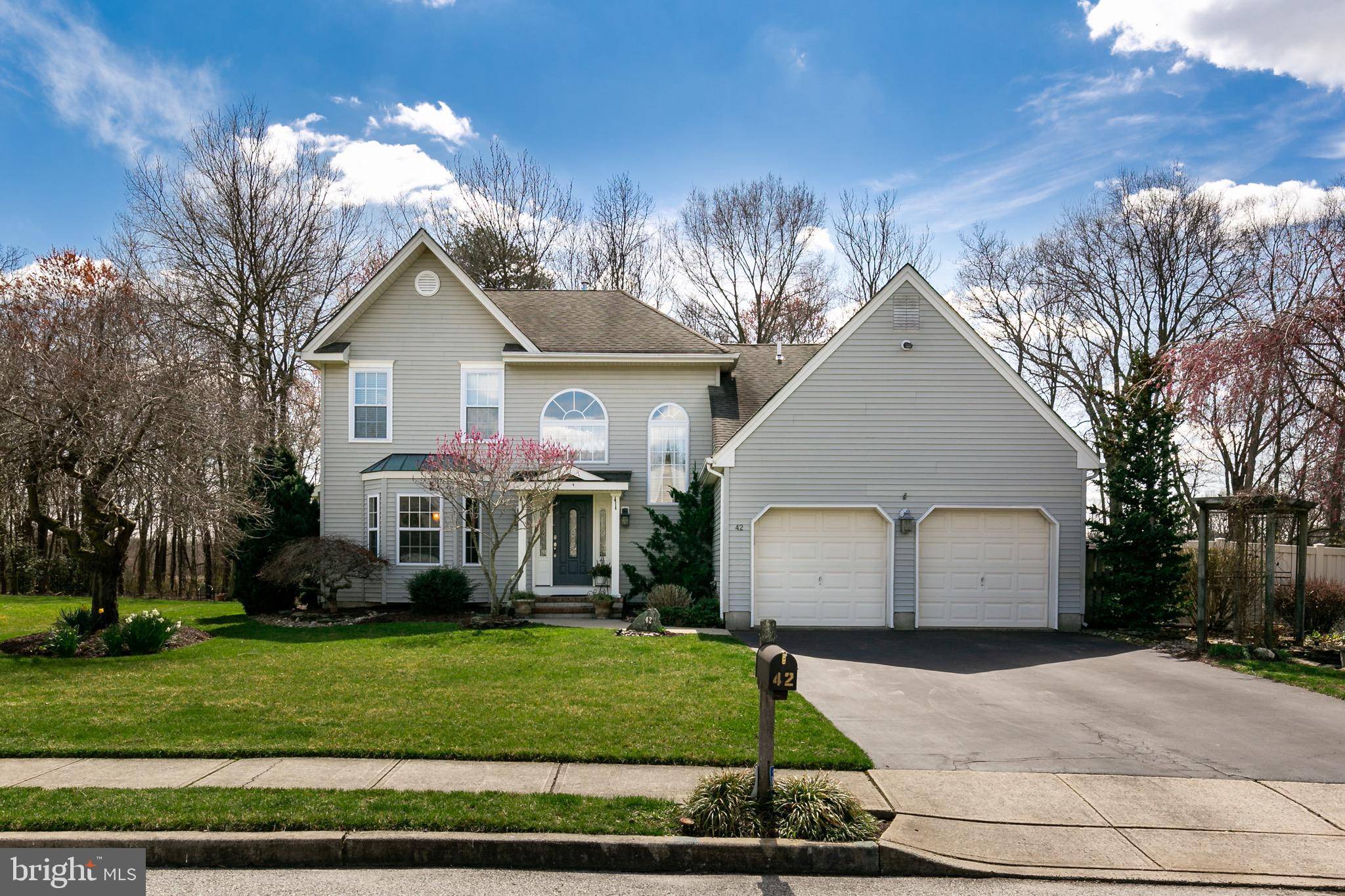 Burlington Township, NJ 08016,42 WARREN WAY