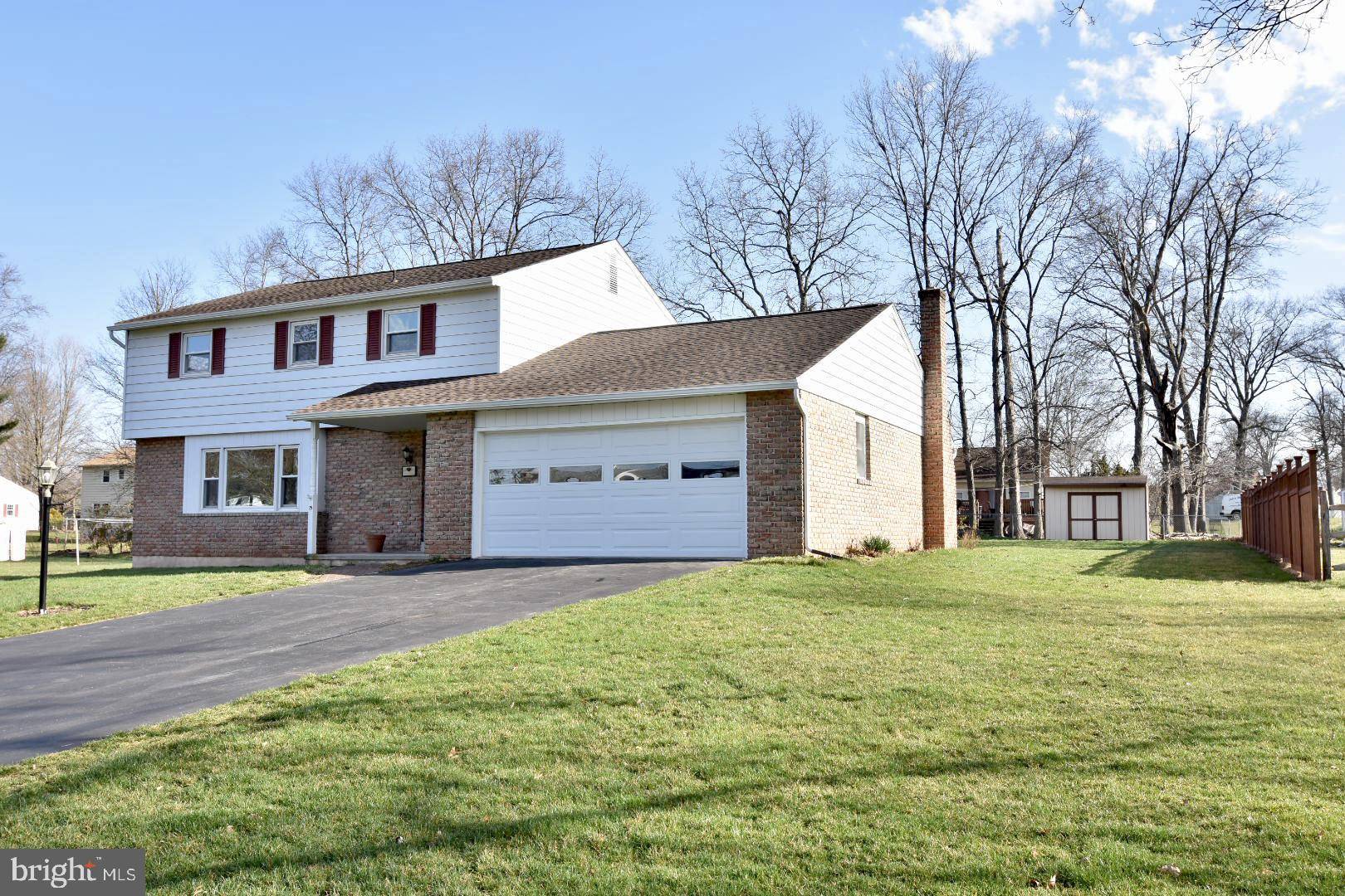 Gilbertsville, PA 19525,15 ONYX LN