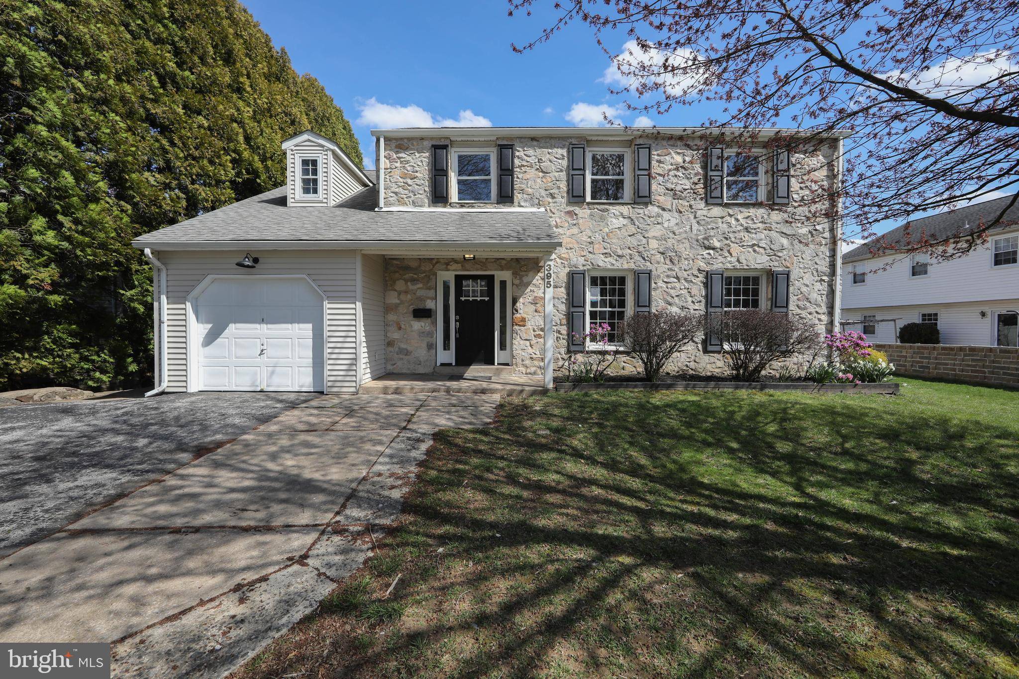 Springfield, PA 19064,395 HEMLOCK LN