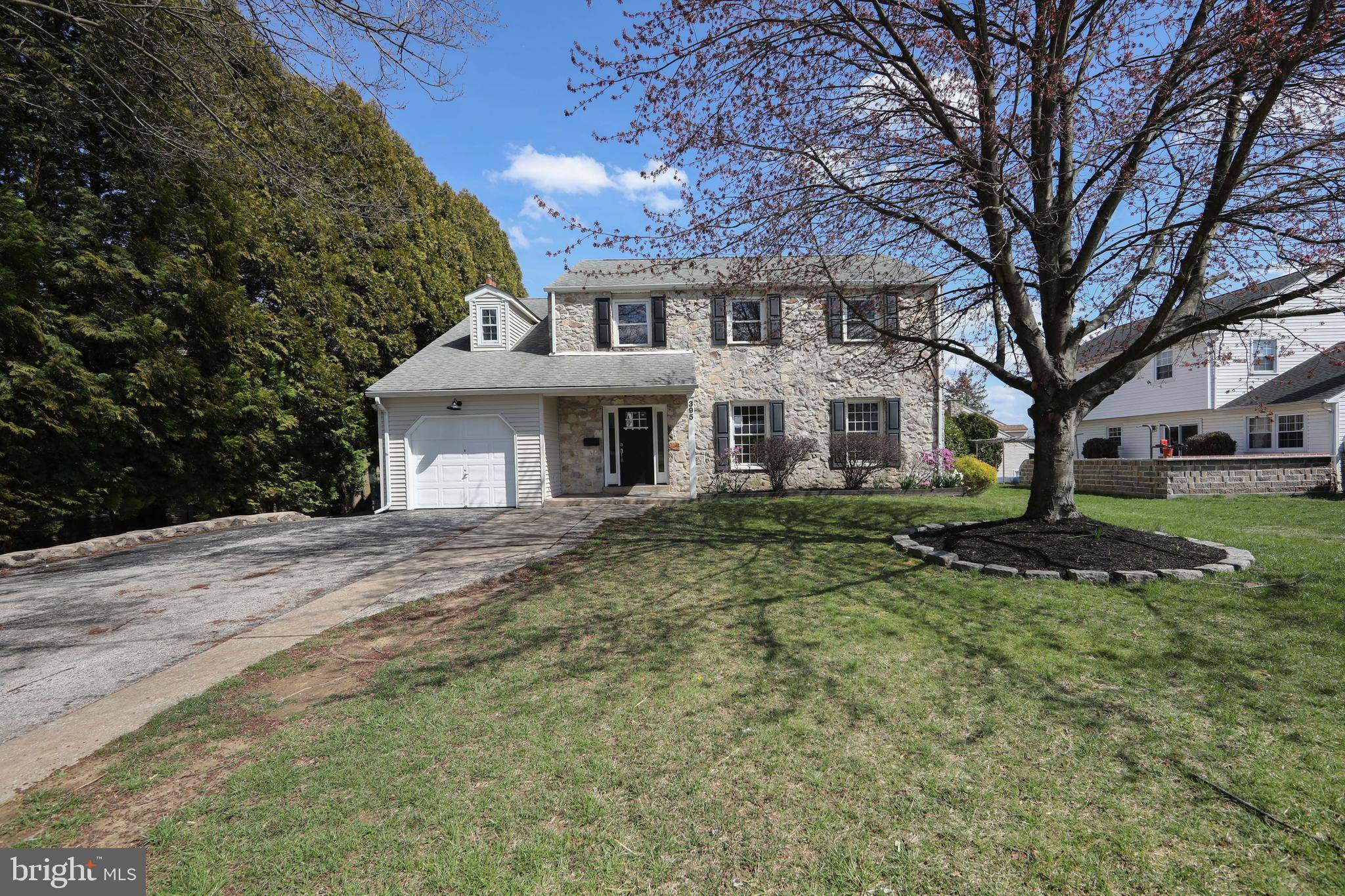 Springfield, PA 19064,395 HEMLOCK LN