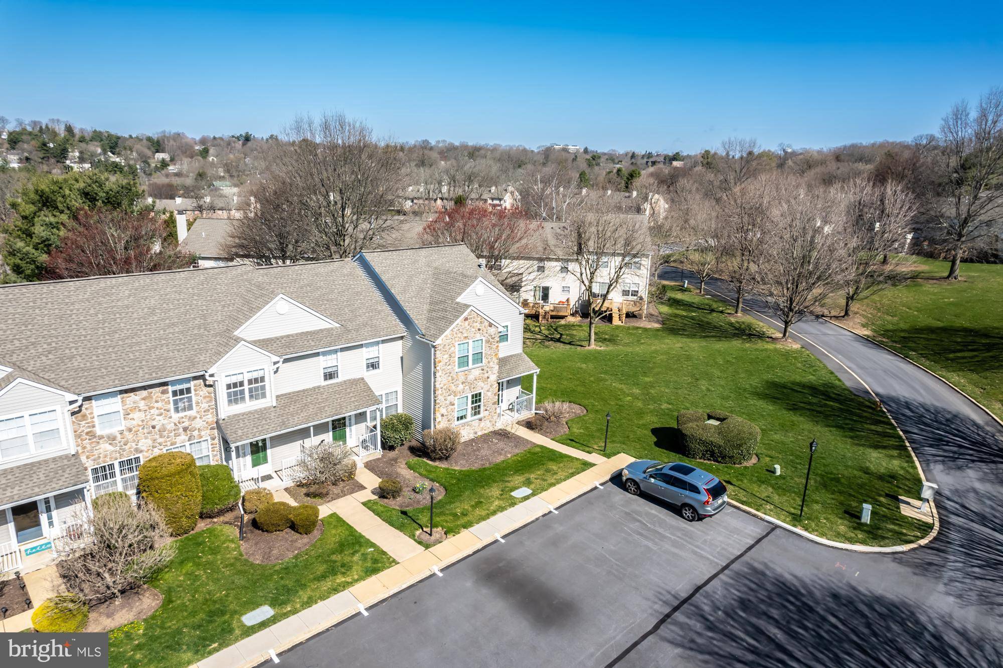 West Chester, PA 19382,828 AMBER LN