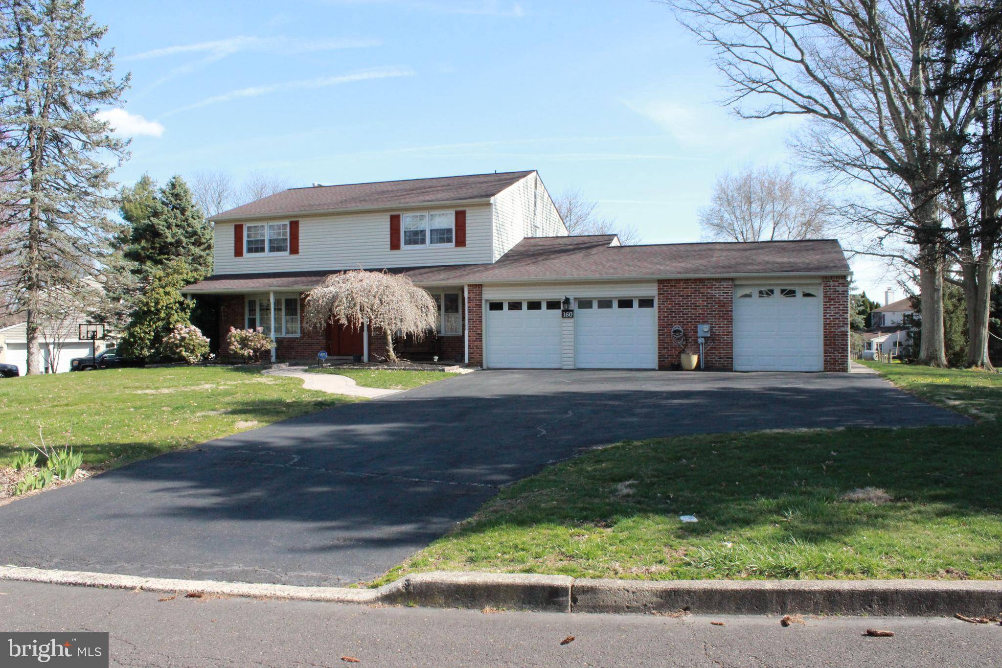 Southampton, PA 18966,160 N KITTY KNIGHT DR