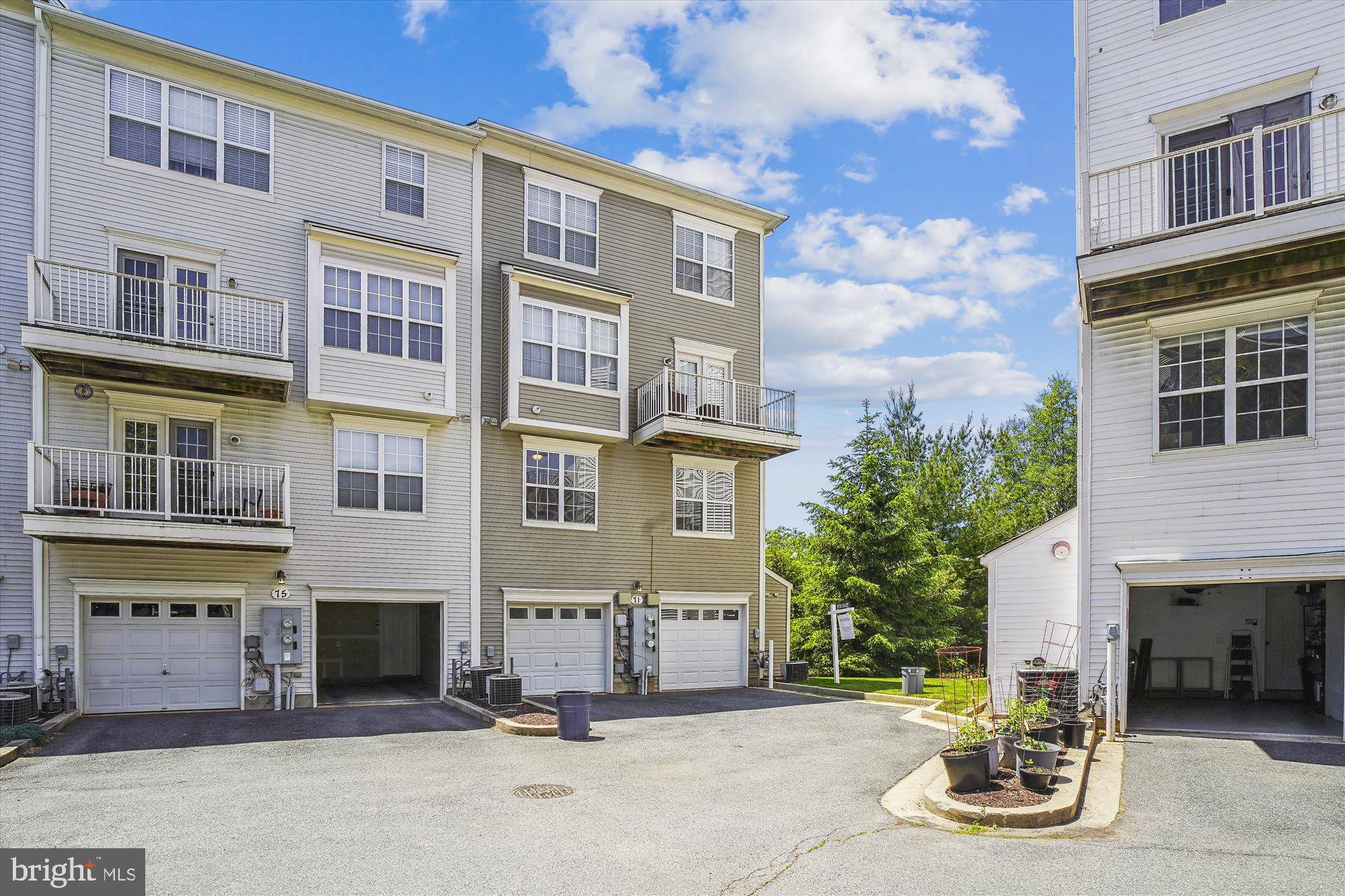 Gaithersburg, MD 20878,71 SWANTON MEWS #100