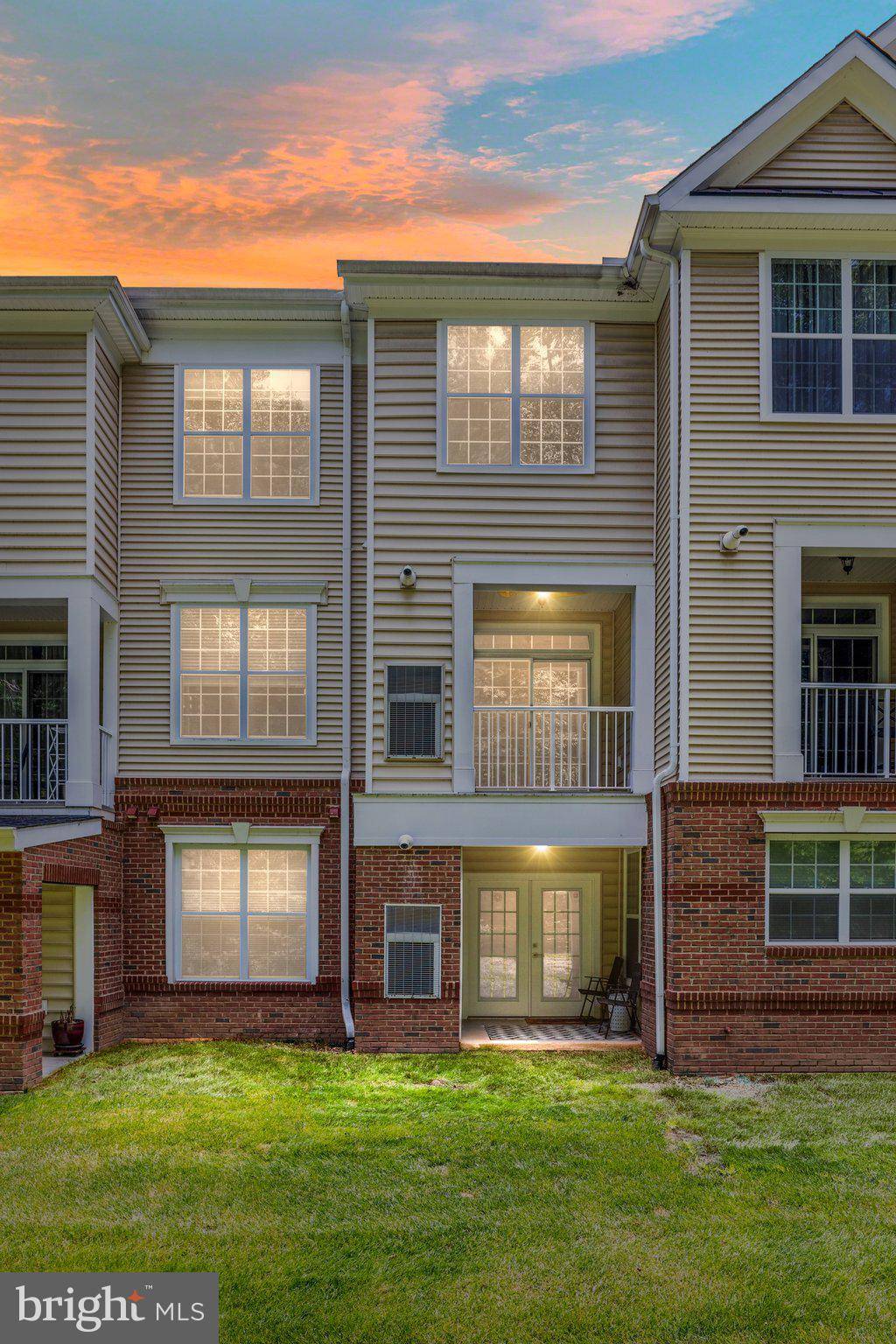 Ashburn, VA 20148,23225 MILLTOWN KNOLL SQ #103