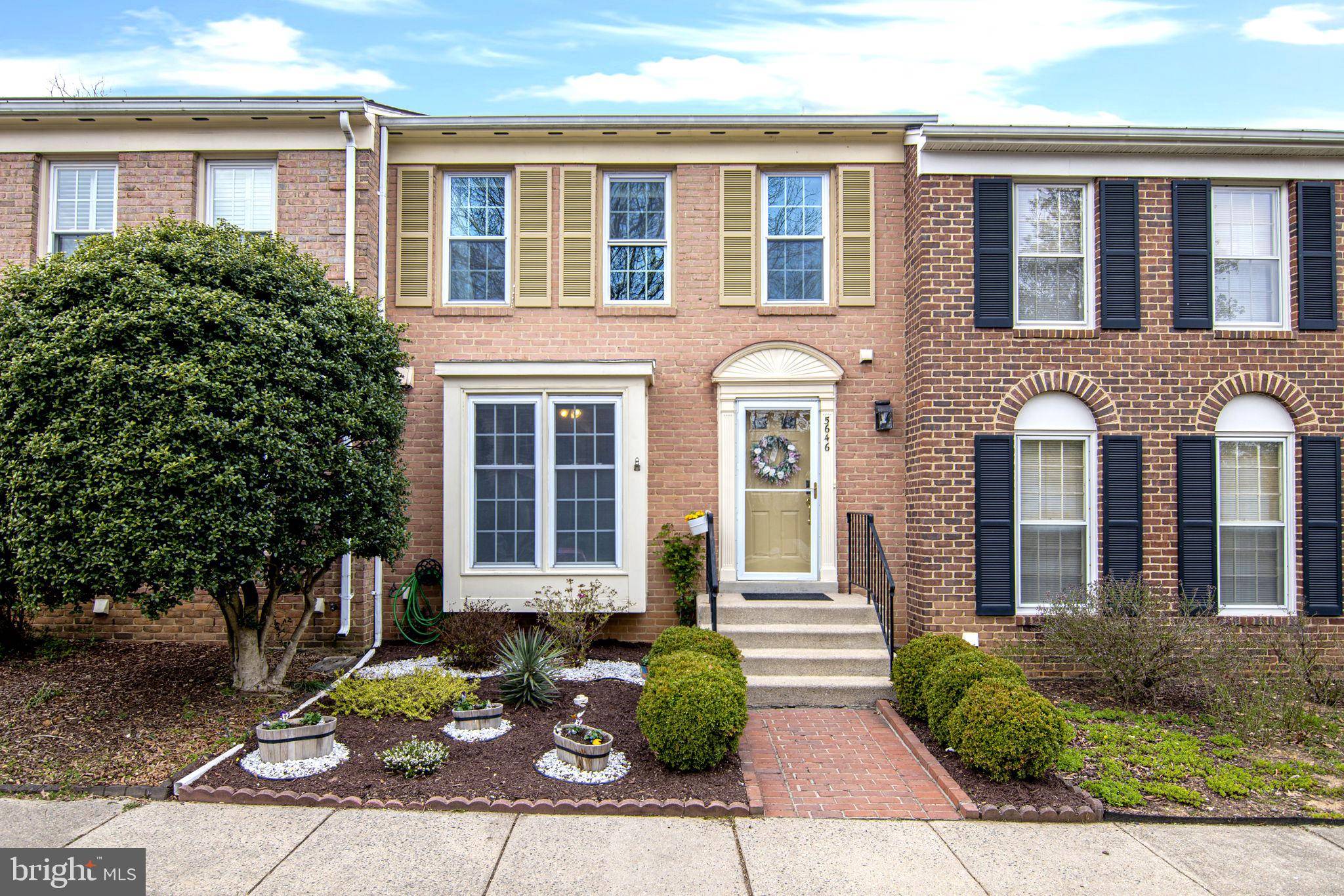 Alexandria, VA 22310,5646 RIDGE VIEW DR