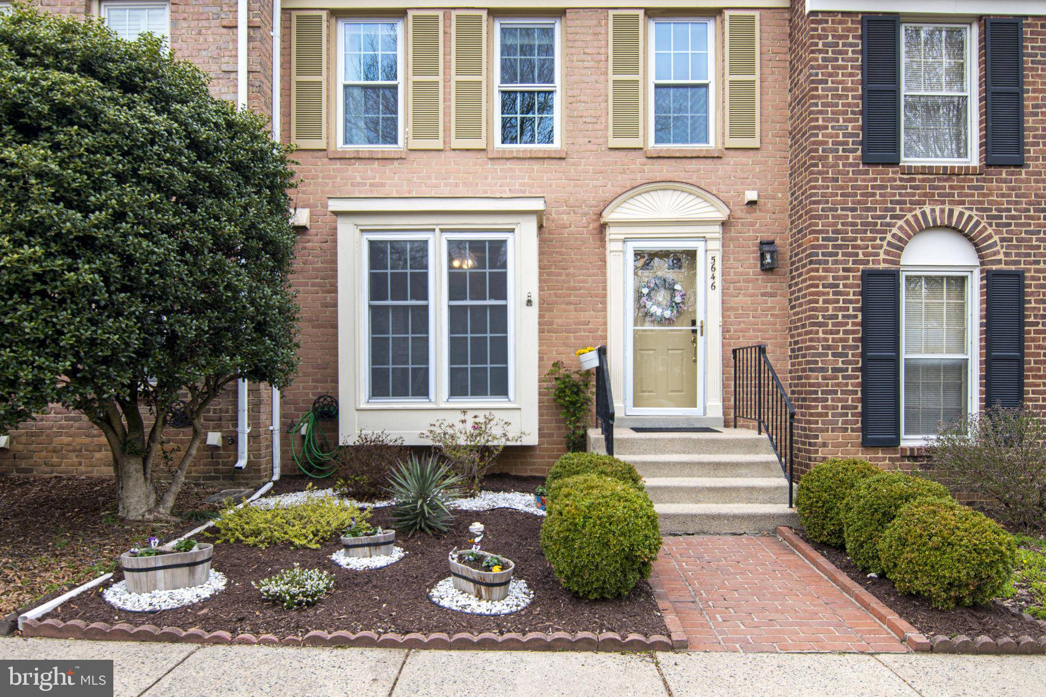 Alexandria, VA 22310,5646 RIDGE VIEW DR