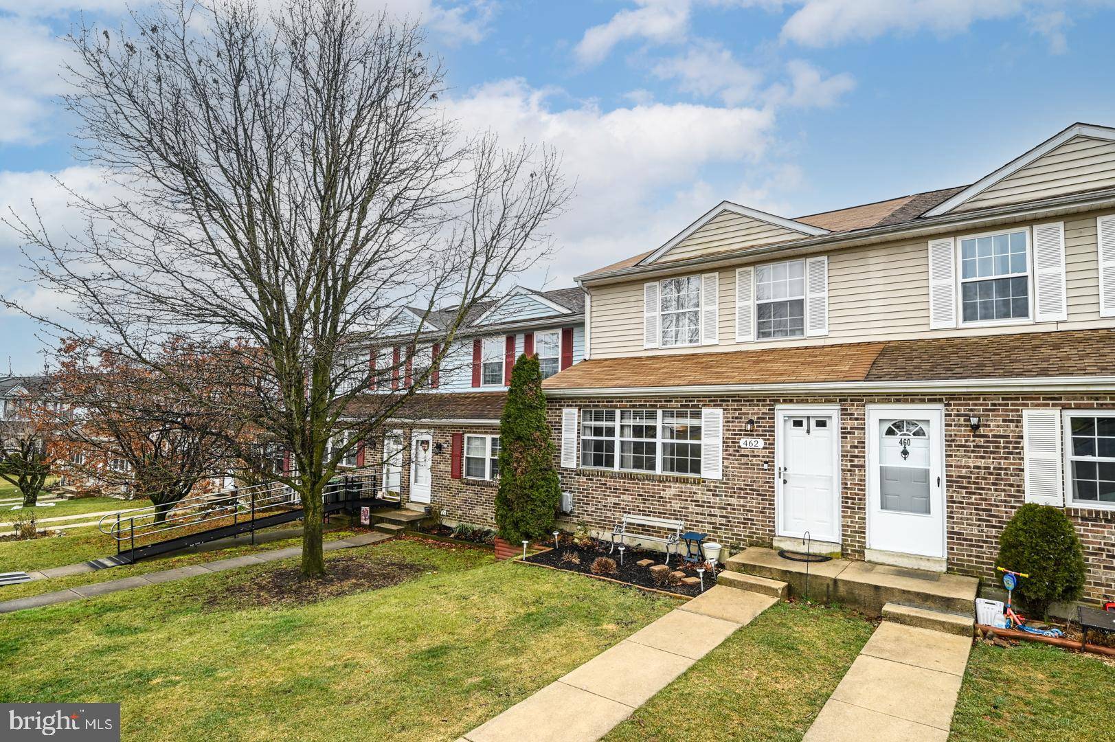 Downingtown, PA 19335,462 DEVON CT