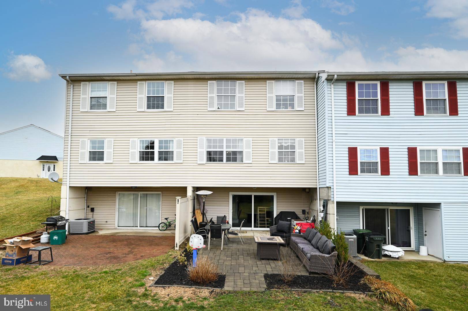 Downingtown, PA 19335,462 DEVON CT