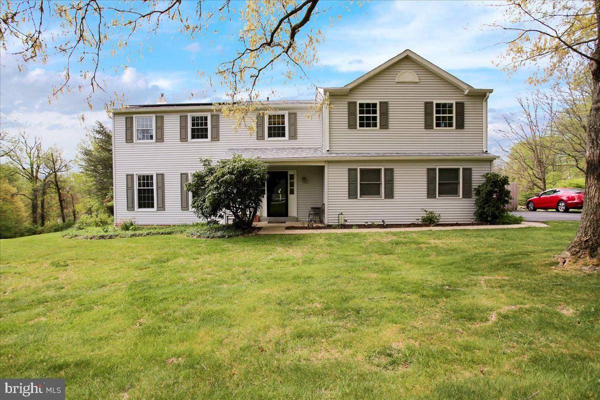 Glenmoore, PA 19343,1 RABBIT RUN LN