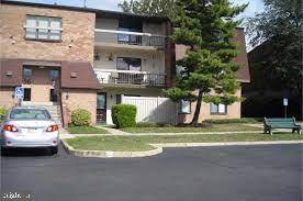 Philadelphia, PA 19114,57202 DELAIRE LANDING RD #202