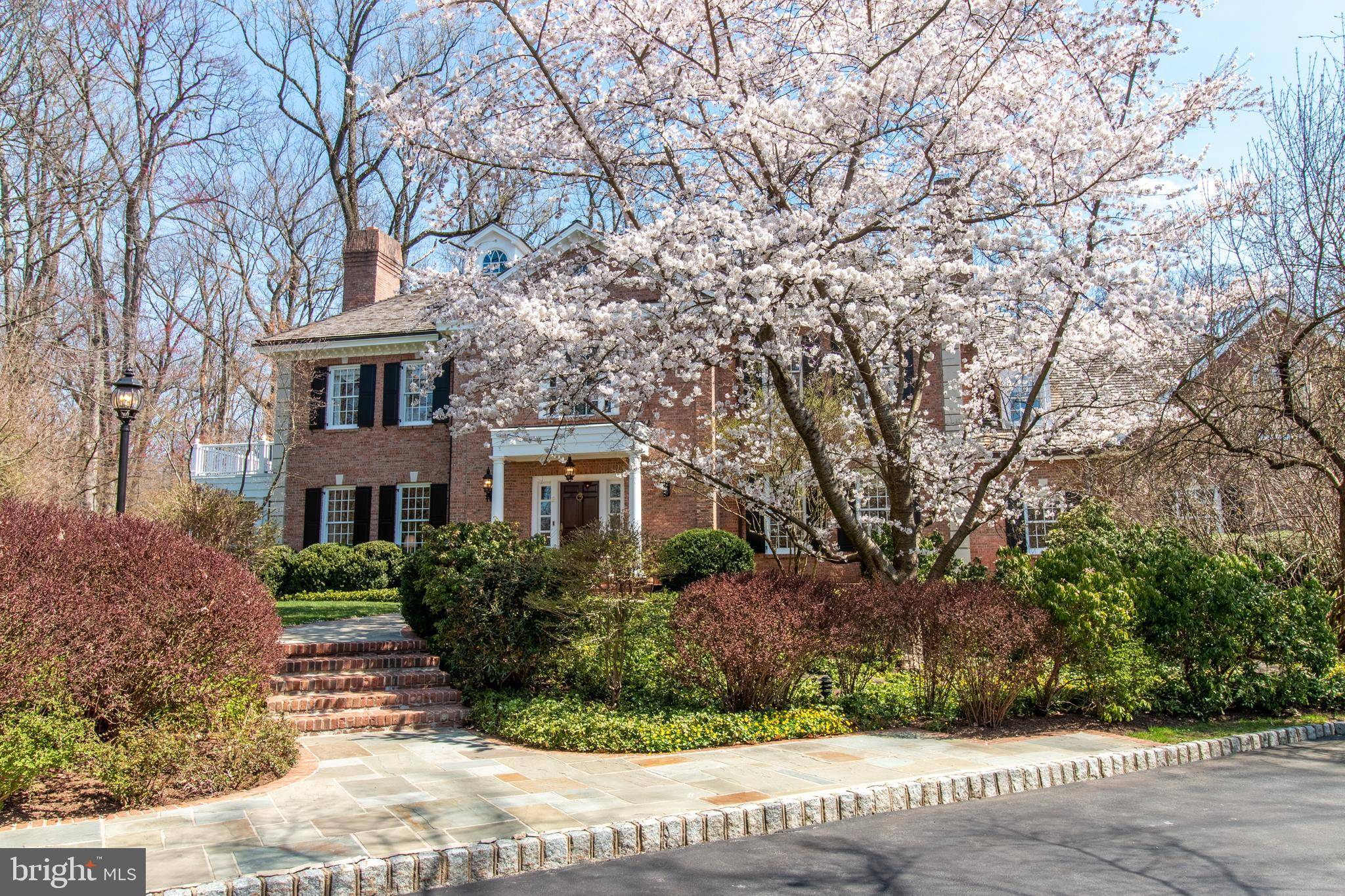 Princeton, NJ 08540,2 OAKRIDGE CT