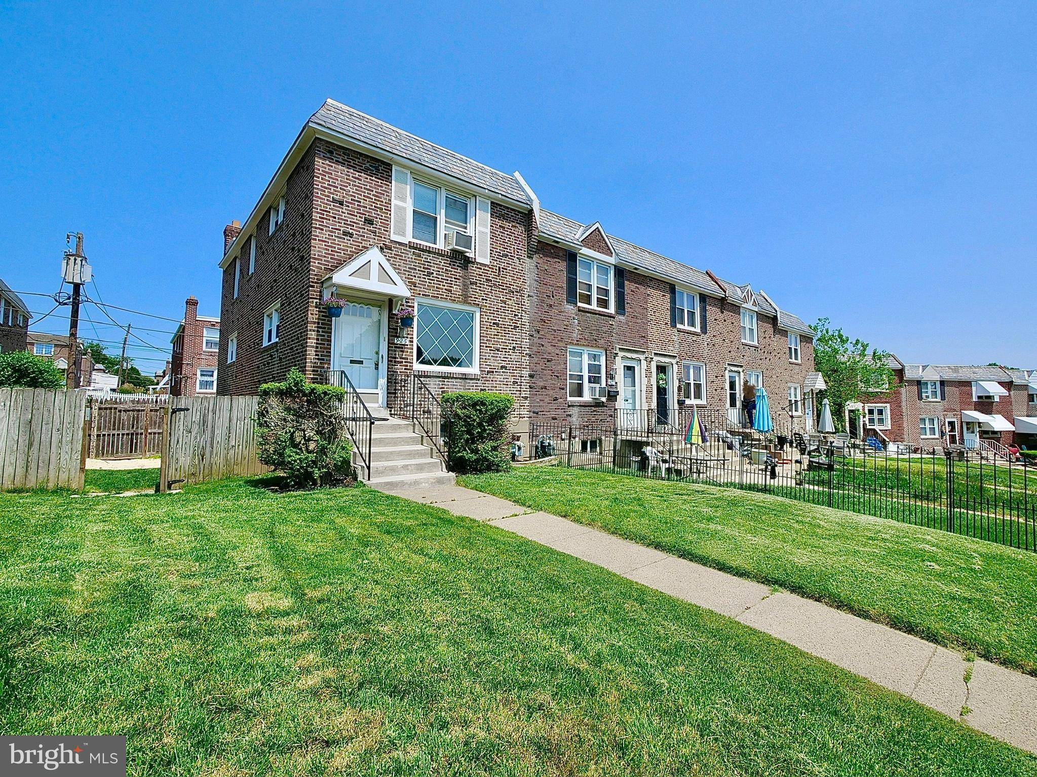 Drexel Hill, PA 19026,929 FARISTON RD